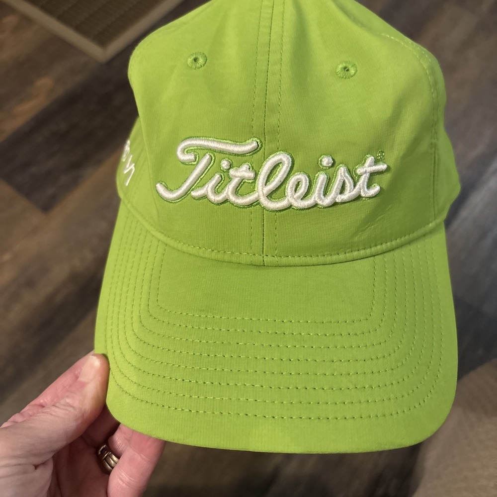 TITLEIST GOLF FJ PRO V1 Ball Cap Hat Lime Green Footjoy Adjustable Strapback‎